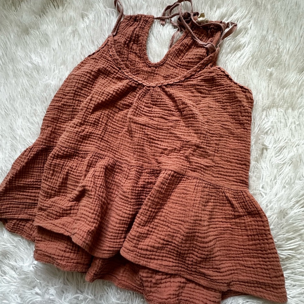 Hem & Thread Mauve/Rust gauzy Textured Peplum Tank Top
